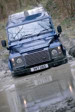 Land Rover Defender 2006 года